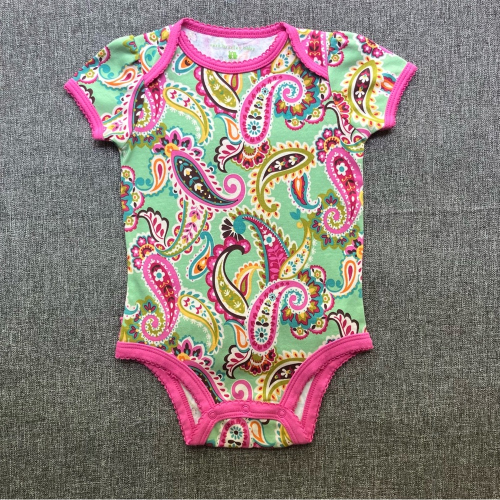 Vera Bradley Baby Ruffle Bodysuit Cotton Onesie Tutti Frutti Paisley 9-12 Months